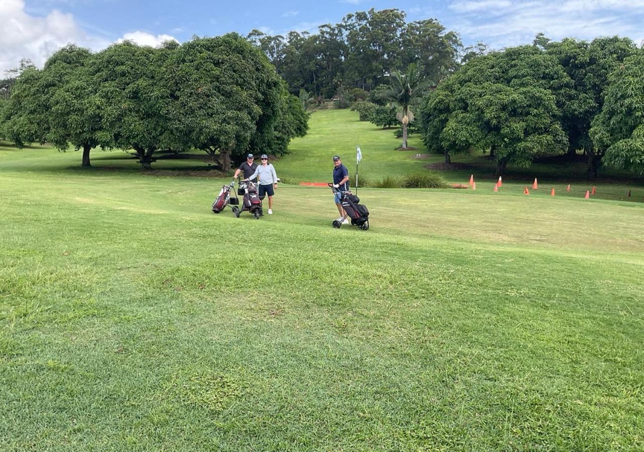 Sunshine Coast Retreat Your Own Private Golf Course Diddillibah Extérieur photo