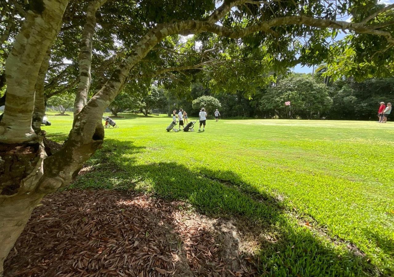 Sunshine Coast Retreat Your Own Private Golf Course Diddillibah Extérieur photo