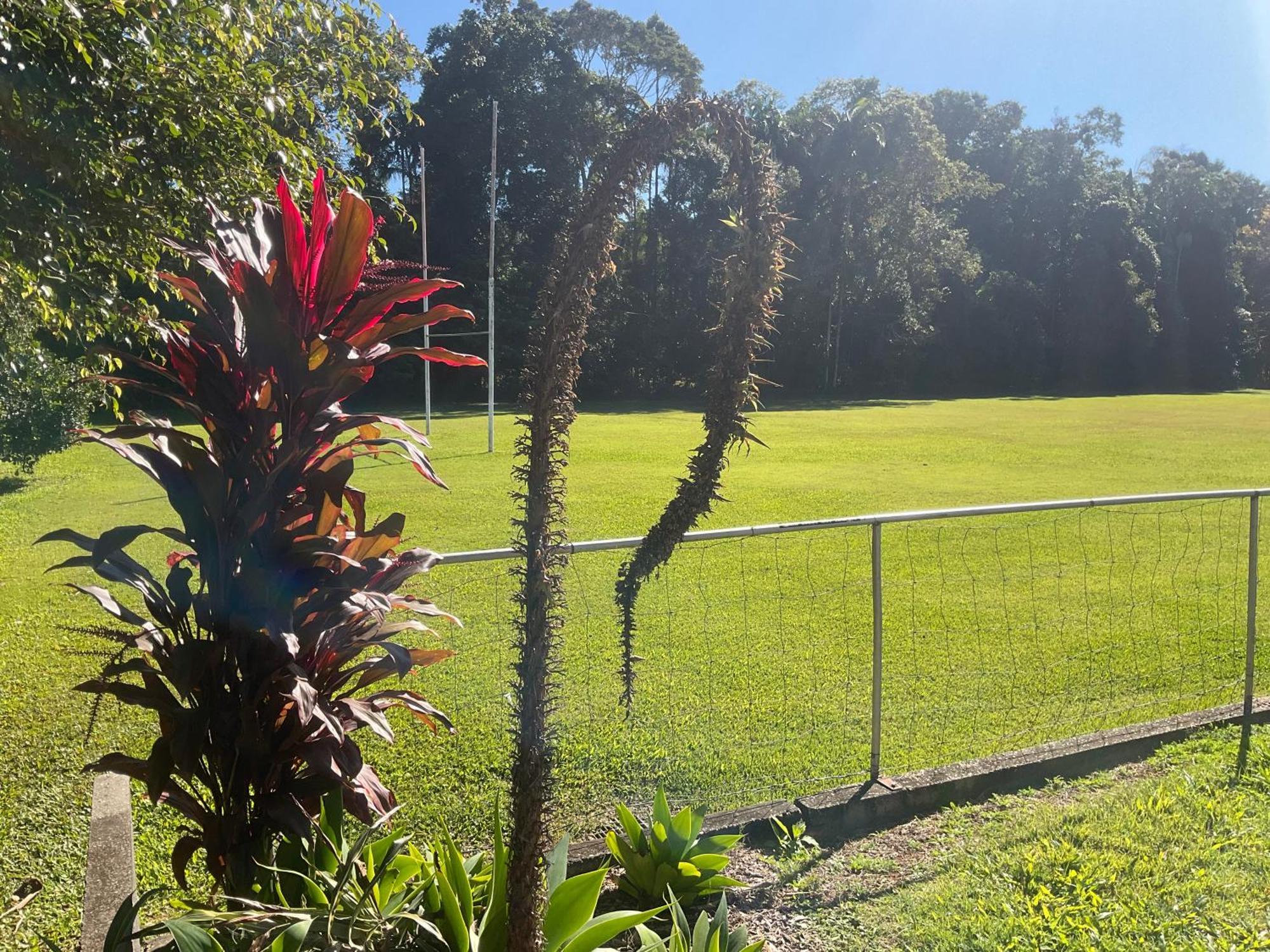 Sunshine Coast Retreat Your Own Private Golf Course Diddillibah Extérieur photo